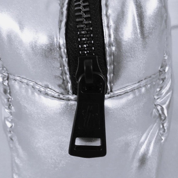 RESERVED Moncler Parfums Quilted Metallic Silver Clutch Pouch Beauty Travel NWT - Picture 8 of 11